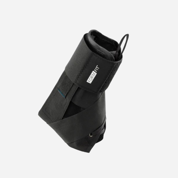 Ossur Formfit Ankle Brace with Speedlace - Picture 10 of 10